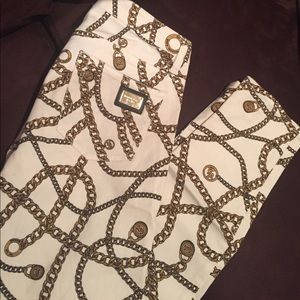 Michael Kors pants Size 4. Never worn